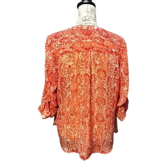 Covington Snakeskin Print Blouse in Red-Orange Size Large Petite - Picture 3 of 4